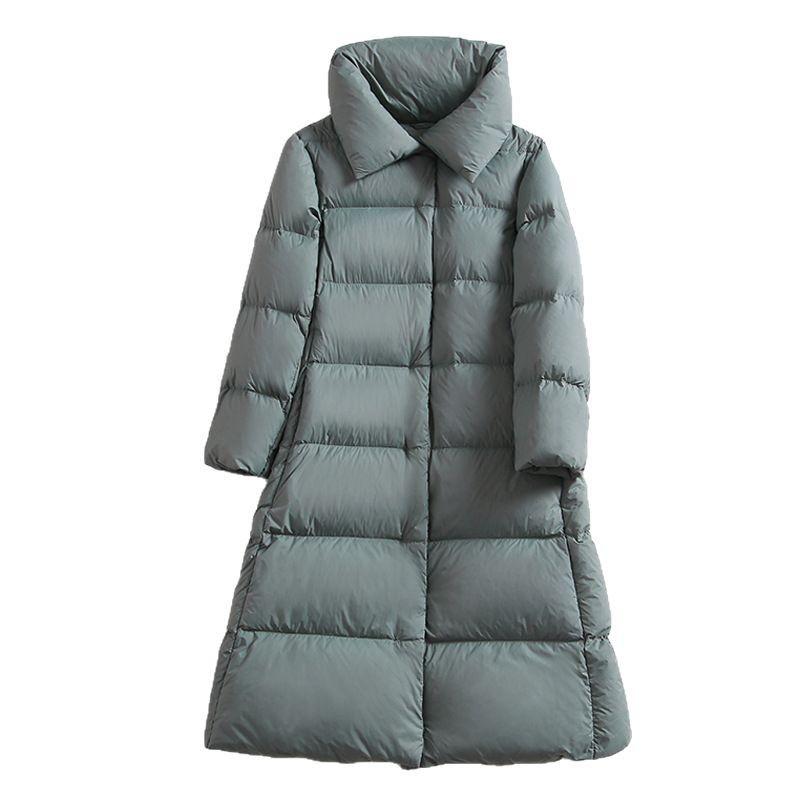 Autumn and winter medium and thick down jackets, women's medium and long over-the-knee loose large-size bread jackets, and high-necked warm jackets.