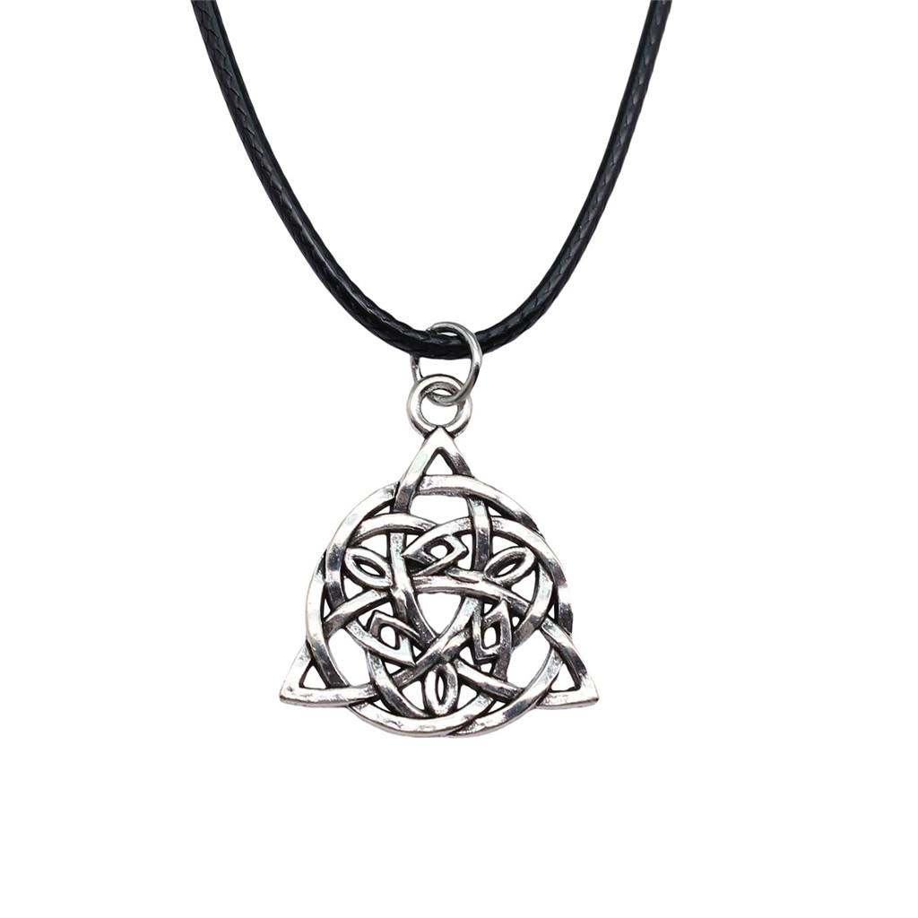 

Triquetra Celtic Knot Pendant Necklace Wiccan Occult Protection Jewelry With 45cm Leather Chain A24-1pcs-26x30mm