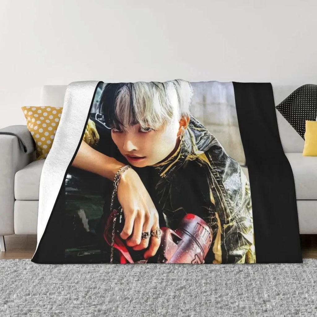 Hongjoong - Ateez Throw Blanket Sofas Stuffeds Thermal Blankets