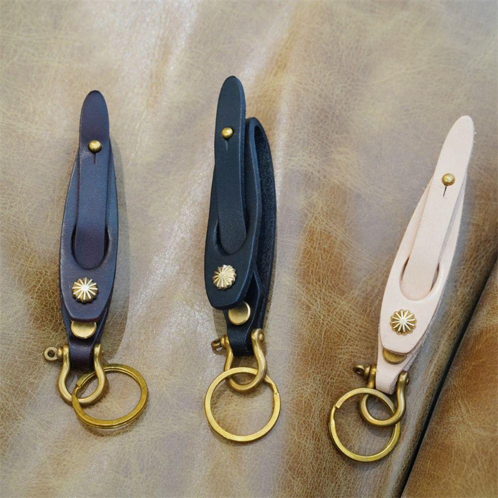 Leather Olive-Shaped Crafts Vintage Style Cowhide Keyring Copper Buckle Keychain  Men Women