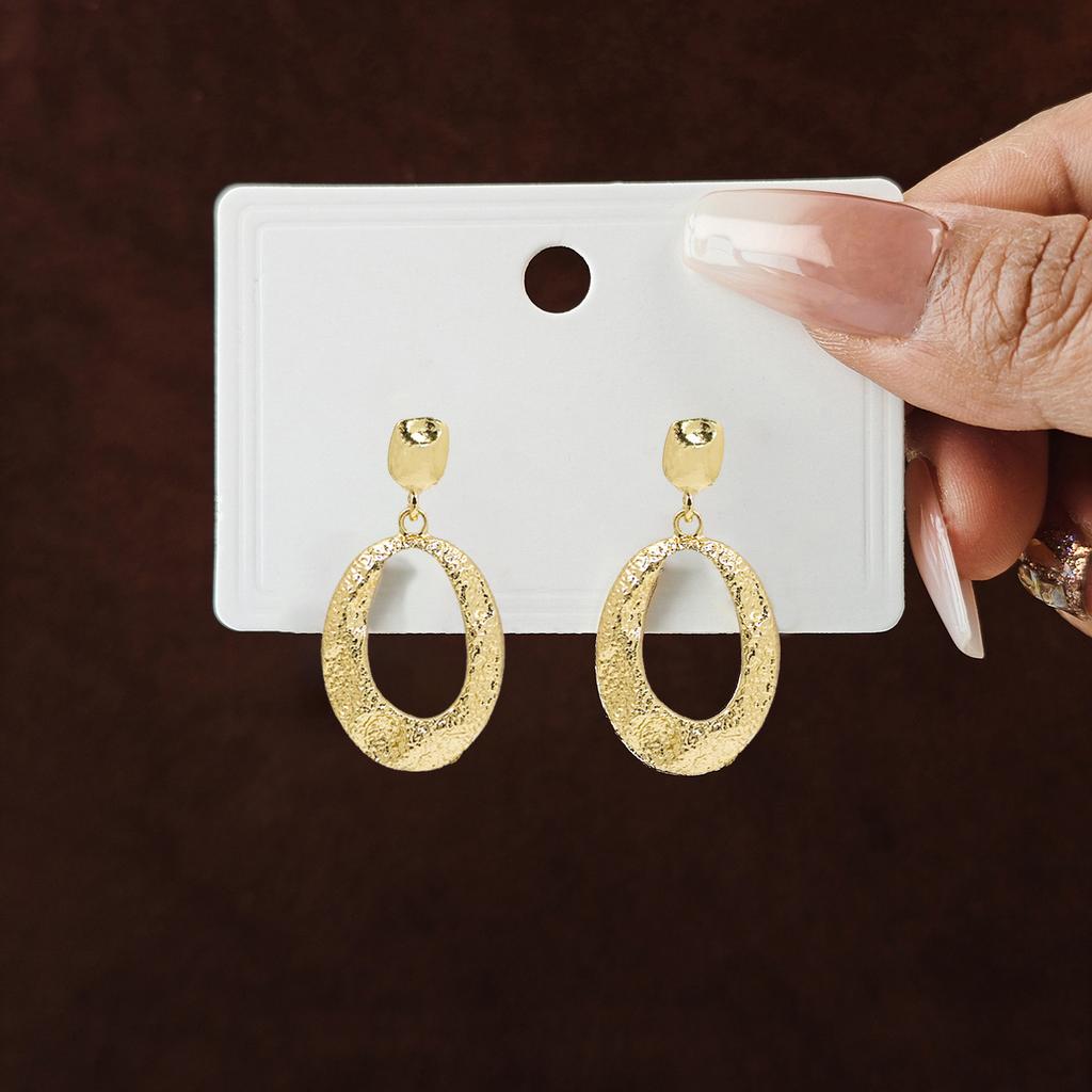 Minimalist Metal Earrings with Geometric Ellipse Design