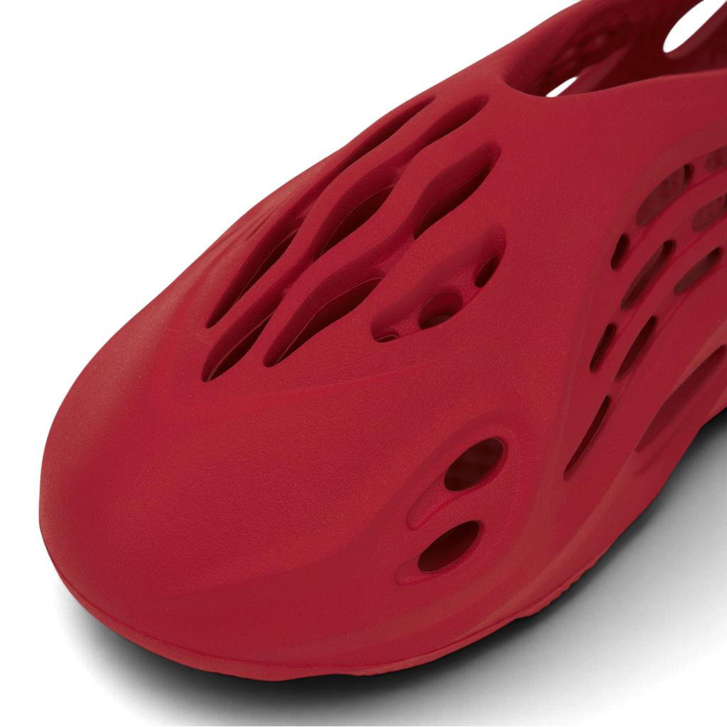 adidas Yeezy Foam Runner Vermilion Unisex Sneakers Red GW3355