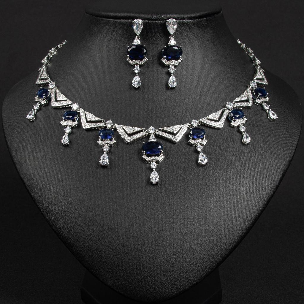 Women's Light Luxury Design Geometric Irregular Zircon Necklace Earring Set Fashionable And Versatile Niche Design Sense Set
