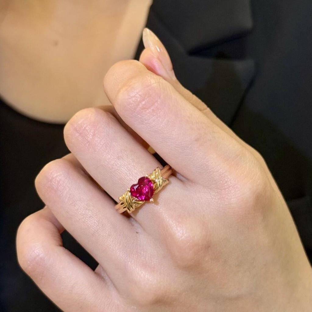 Xiaohongshu Vintage Gossip Girl Red Heart Zircon Diamond Luxury Ring for Women