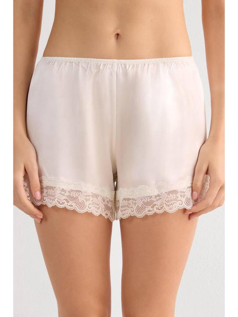 Women's Anti-Exposure Satin Lace Base Layer Shorts - Plus Size, Ice Silk, Summer Thin, Wearable Outdoors