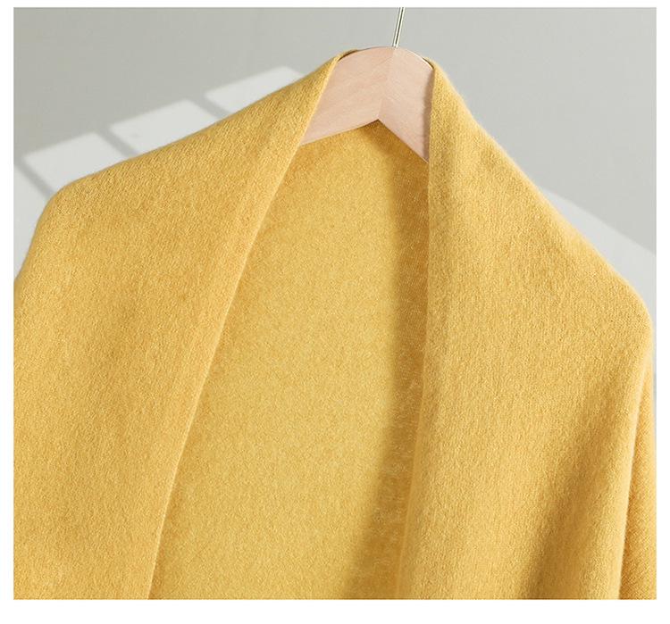 Women's High-End 100% Wool Cheongsam Shawl: Warm Sleeveless Cardigan & Versatile Triangle Scarf for Spring, Autumn, Winter