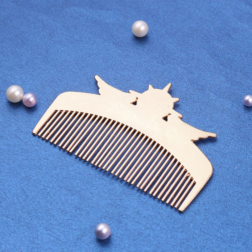 Cute Sailor Moon-inspired Comb, Made of Smooth Metal with a Smooth Finish. Perfect for Salons and Home Use. A Stylish and Cute Gift.