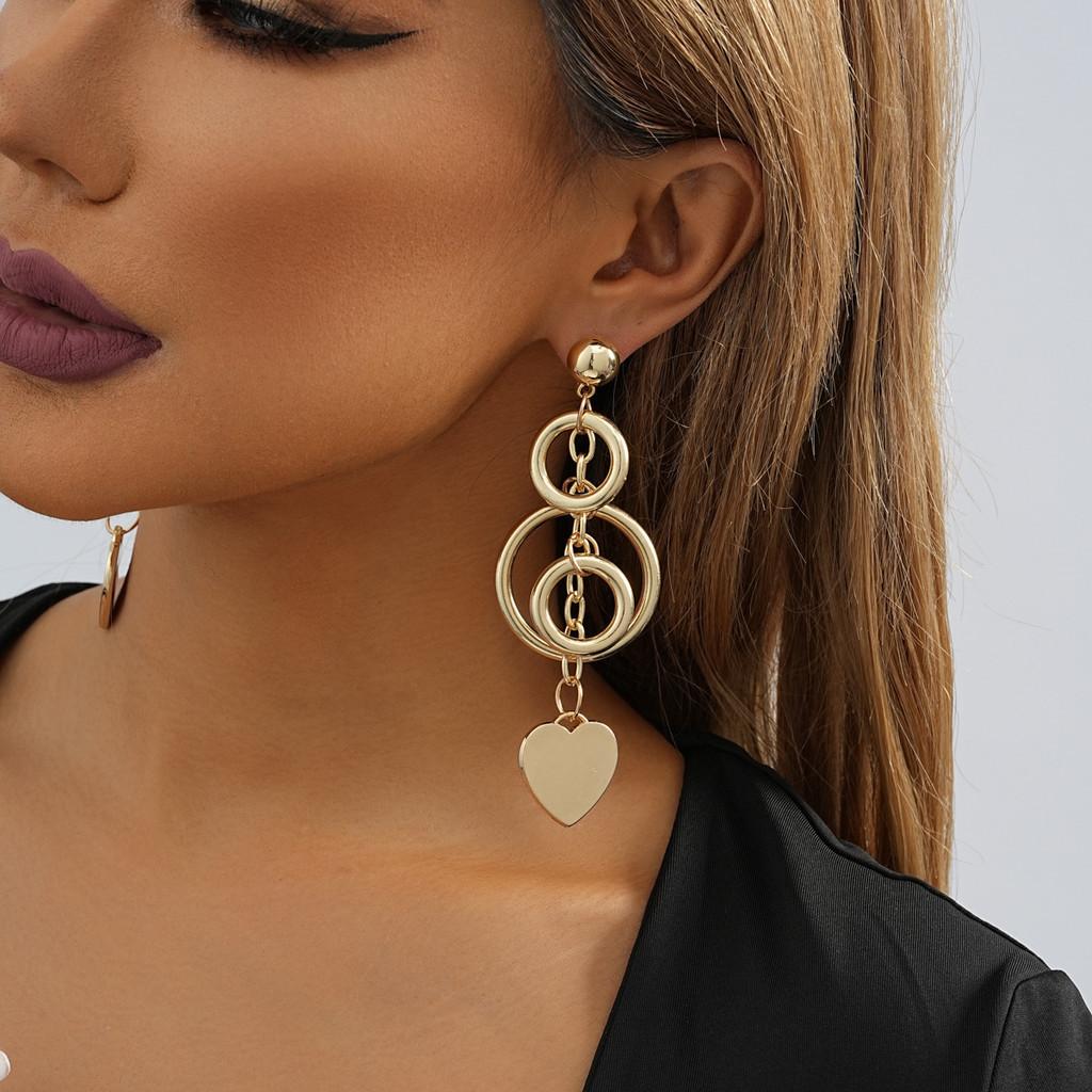 Elegant Gold Alloy Heart Shaped Dangle Earrings For Women Trendy 2023 Winter Fashion