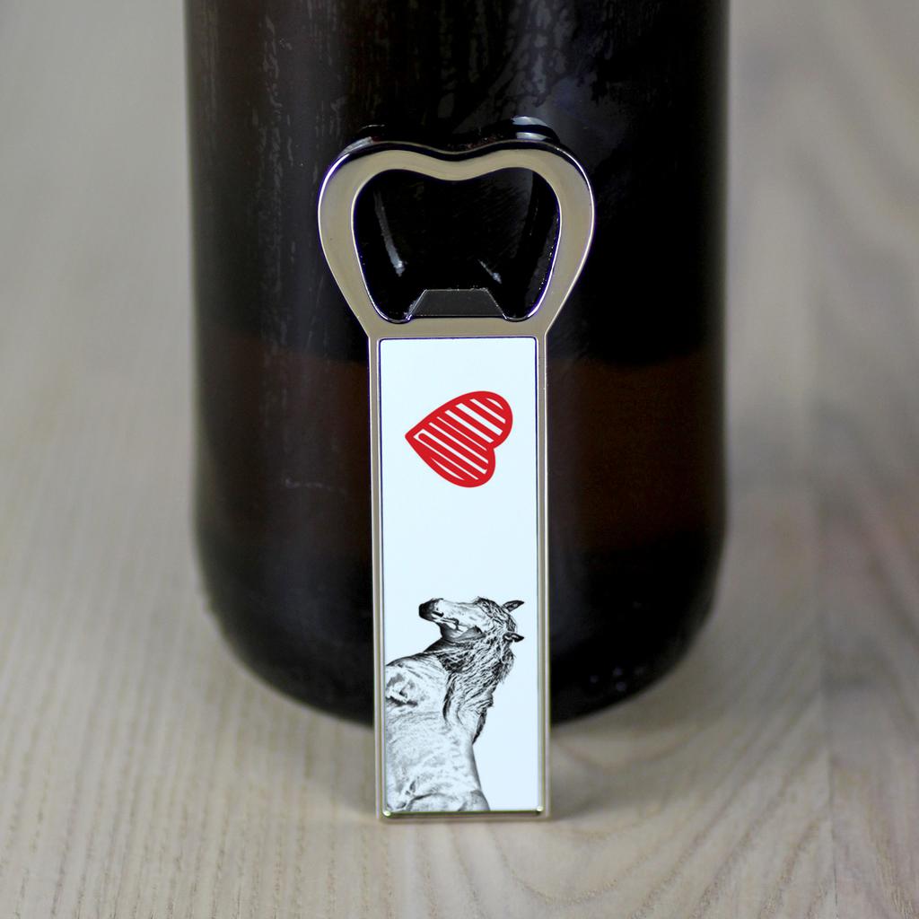 Baskijski Koń Górski - Otwieracz Do Butelek Z Koniem, Personalizowany Otwieracz Na Lodówkę, Wyjątkowy Upominek Dla Mężczyzny Marki Art-Dog