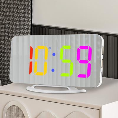 Ceas cu alarmă inteligent Ecran LED cu oglindă LED de birou, cu portul de încărcare USB, cu oglindă cu LED, pentru studenți.