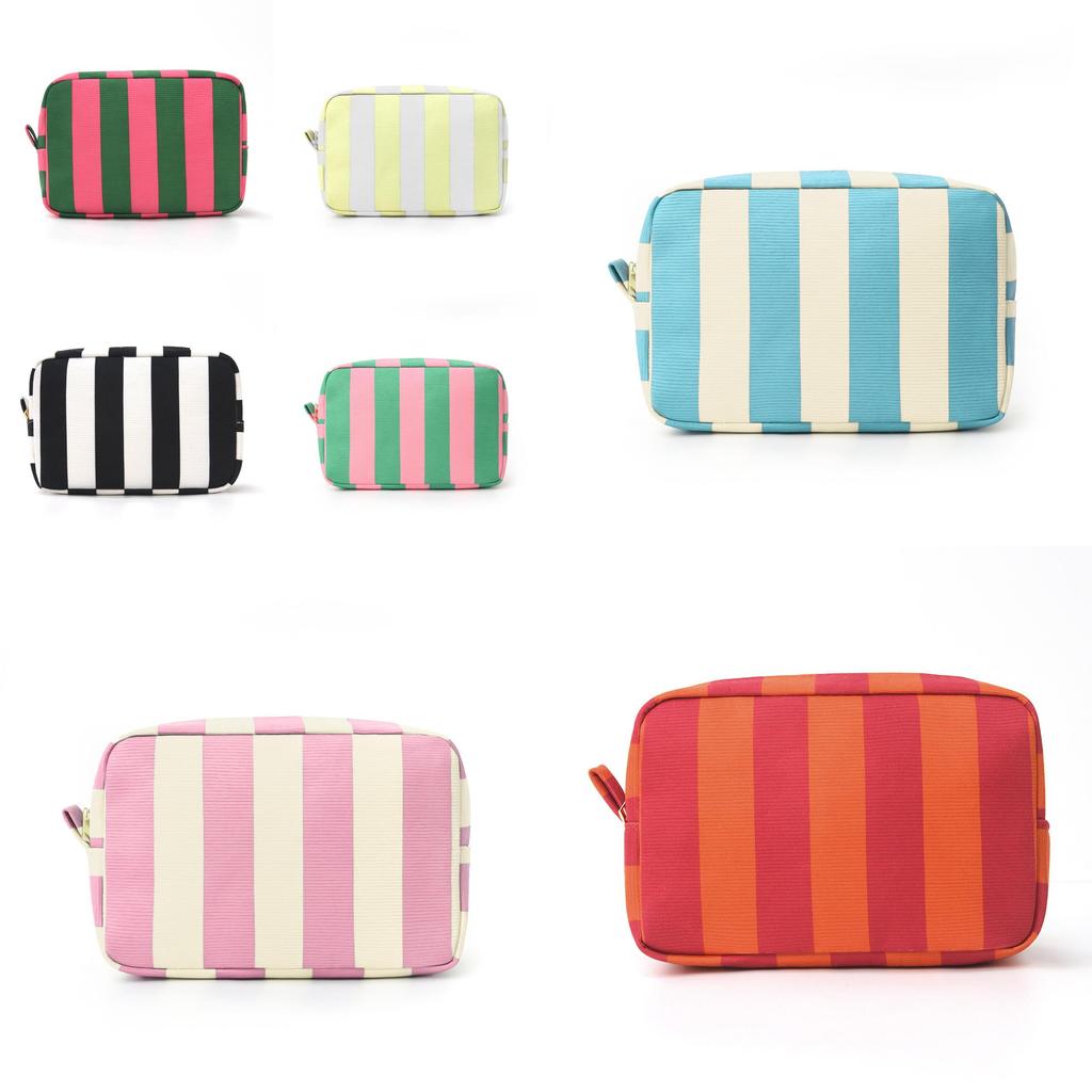 Minimalist Polyester Cosmetic Pouch With Colorblocked Design For Women And Men