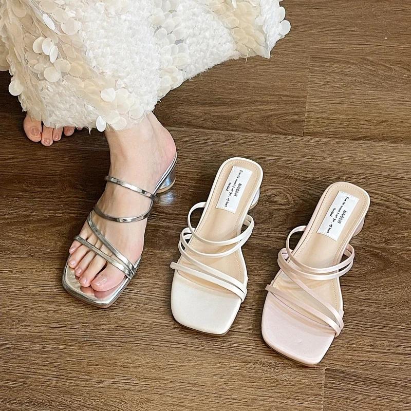 Fashion Women's Slippers Summer Outdoor Beach Sandals Luxury Designers Wearing Women's Shoes Slideshow Zapatos De Mujer Chanclas Mujer