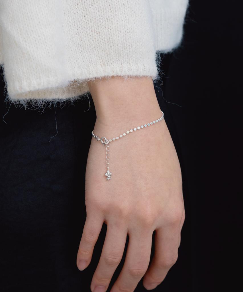 Touchéd Dew Drop Bracelet 01