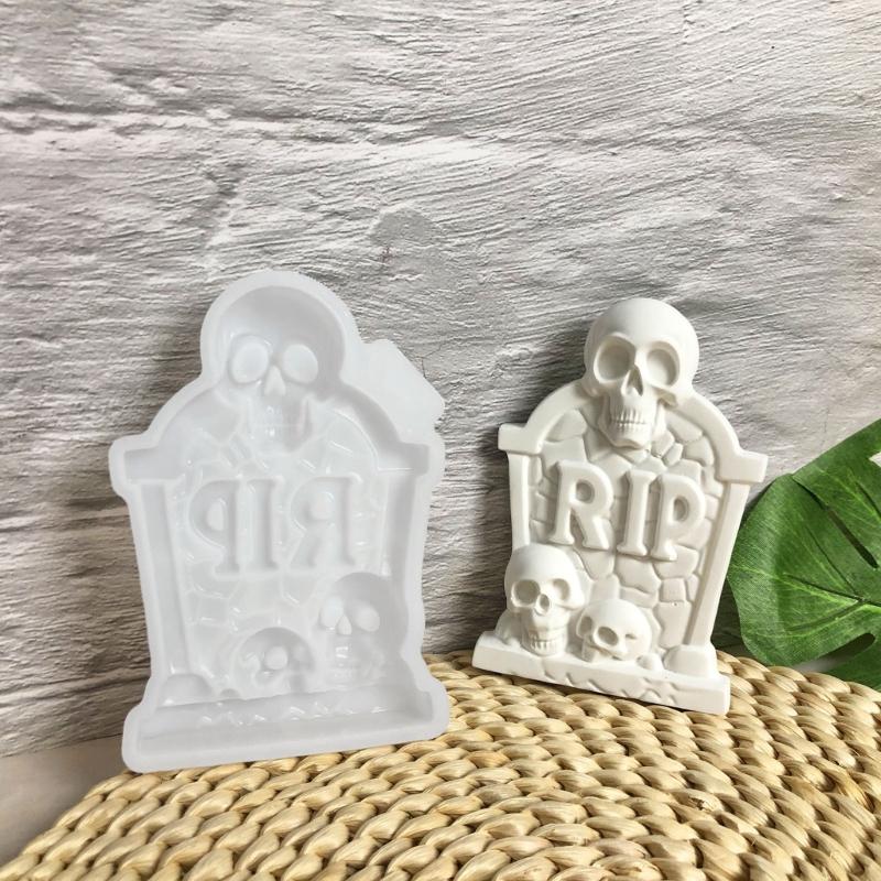 Pour Art Form for Halloween Grave Marker Displays, Quick Releases Build for Small Indoor Accent Work, Single Raised Pattern for Shelf Styling Use