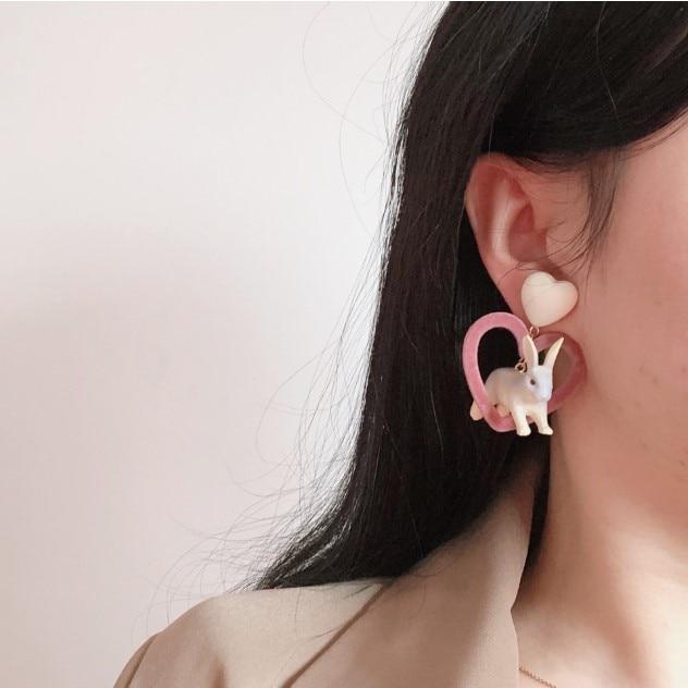 Harajuku White Resin Heart Rabbit Drop Earrings For Women Girls Fashion Ear Ring Jewelry Cute Three -Dimensional Animal Earring