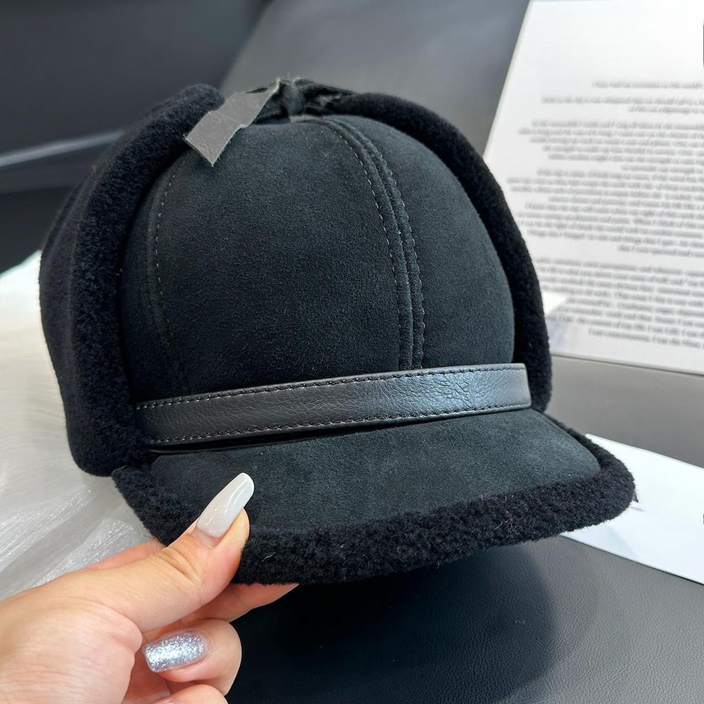 New Winter High Quality Leather Hat Men Fur Lamb Wool Warm Thick Earflaps Bomber Hats Men's Baseball Cap Russian hats