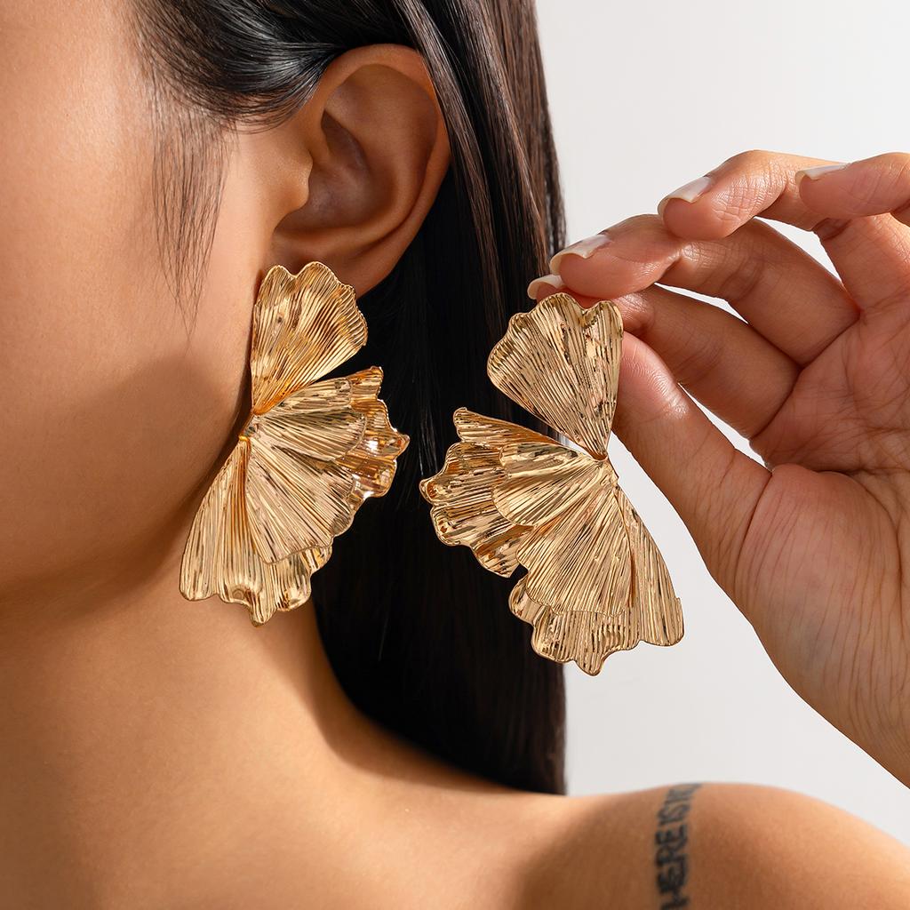 Ingemark Exaggerated Maple Leaf Stud Earrings Trend 2025 for Women Punk Geometric Piercing Earrings Grunge Jewelry Steampunk New