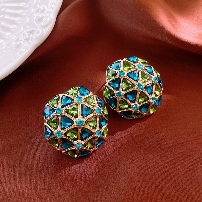 Cercei Stud Triunghi Diamant Acul de Argint - Design Retro de Lux Lejer