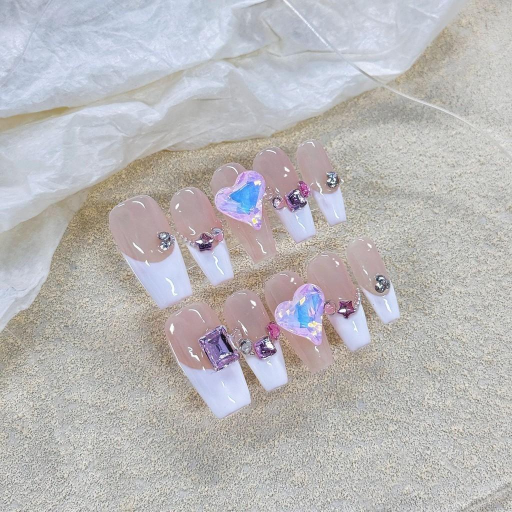 

100% РУЧНАЯ РАБОТА Средняя форма гроба Трапециевидная форма гроба Набор накладных ногтей с клеем LOVING Rhinestone French Style Нажмите на ногти Накладные ногти многоразовые XS