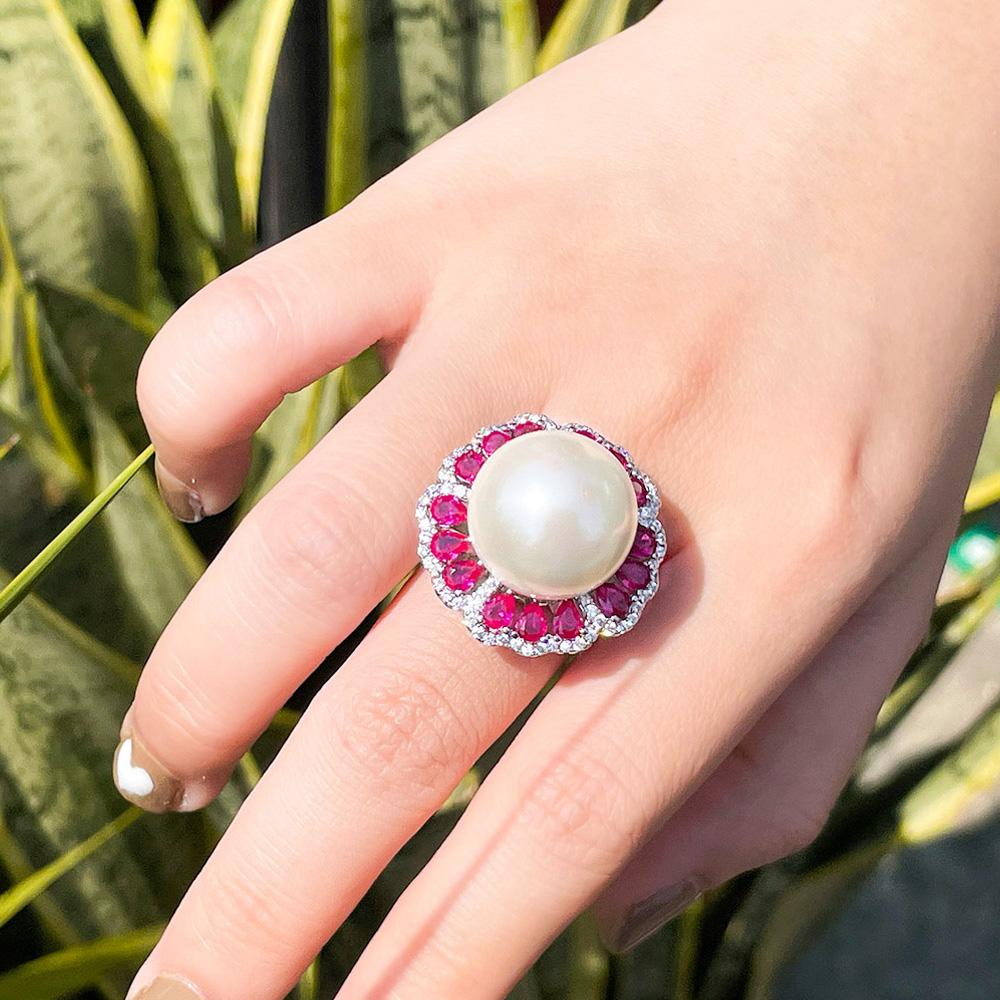 CMM Jewelry Wunderschöner schicker roter Zirkonia-Blume-Ring, rund, klobig, groß, verstellbar, künstlicher Perlenring für Frauen, Party-Schmuck