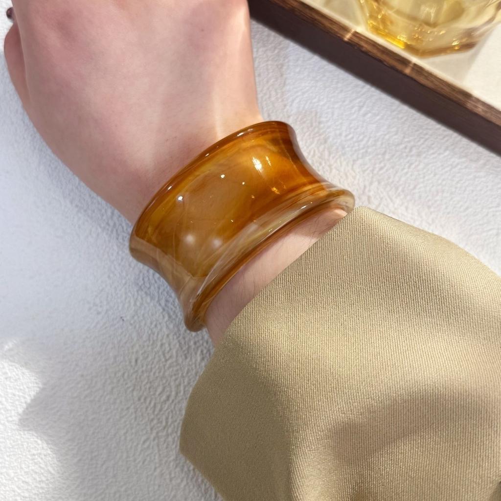 Geometric Concave Surface Gradient Resin Bracelets for Women Cuff Open Bangles Jewelry Korean Fashion Simple Pulseras
