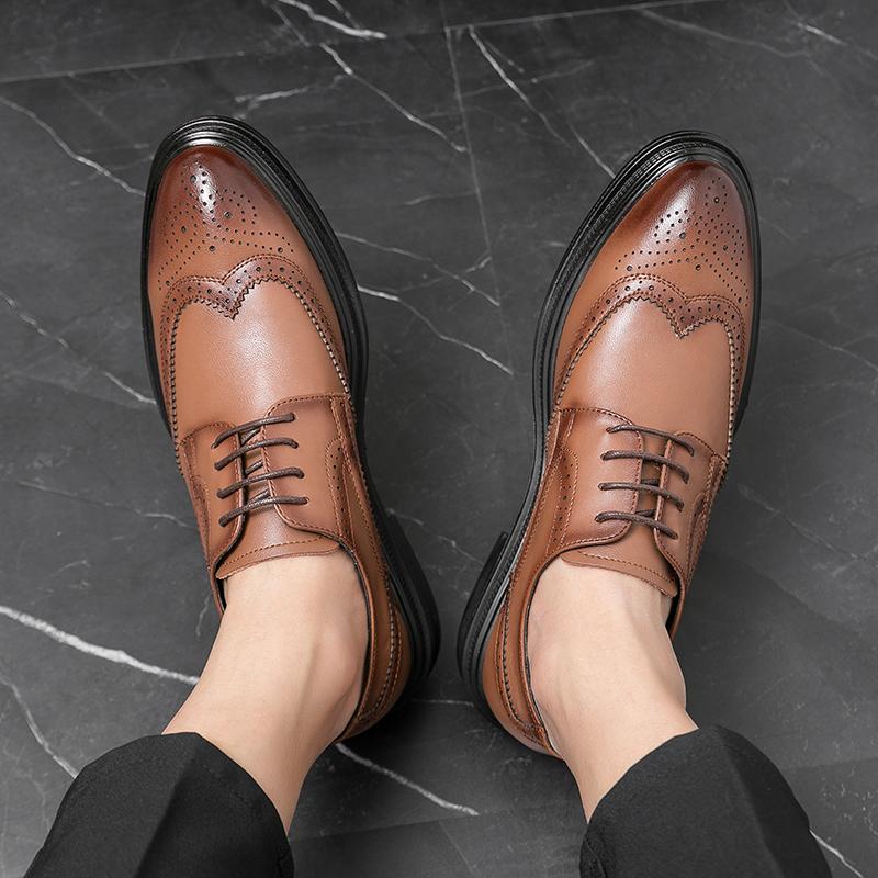 Italy Men's Formal Leather Shoes Fashion British Brogue Casual Shoes Classic Comfy Business Dress Oxford Shoes New Man Footwear