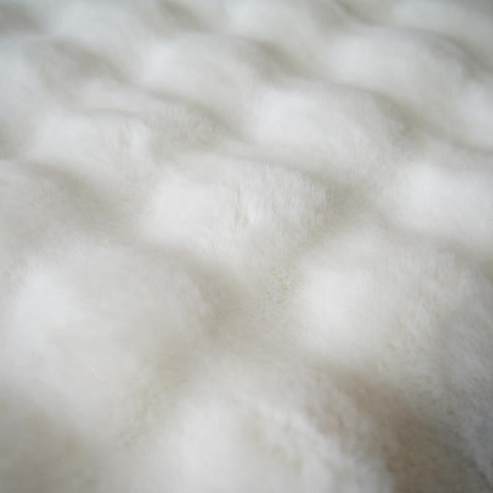 Soft Living Room Rug with Bubble Relief White 160x230