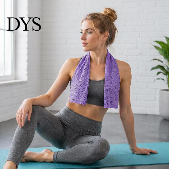 Outdoor Sports Cooling Accessory 100x30cm Unisex Towel, Portable Wrap with Carabiner, Breathable Polyester Cloth Instant Chill Towel for Workout
