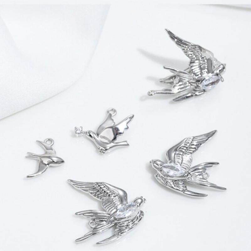 A White Peace Dove-Shaped Metal Brooch—Simple Unique And Cute A White Dove Accessory Badge