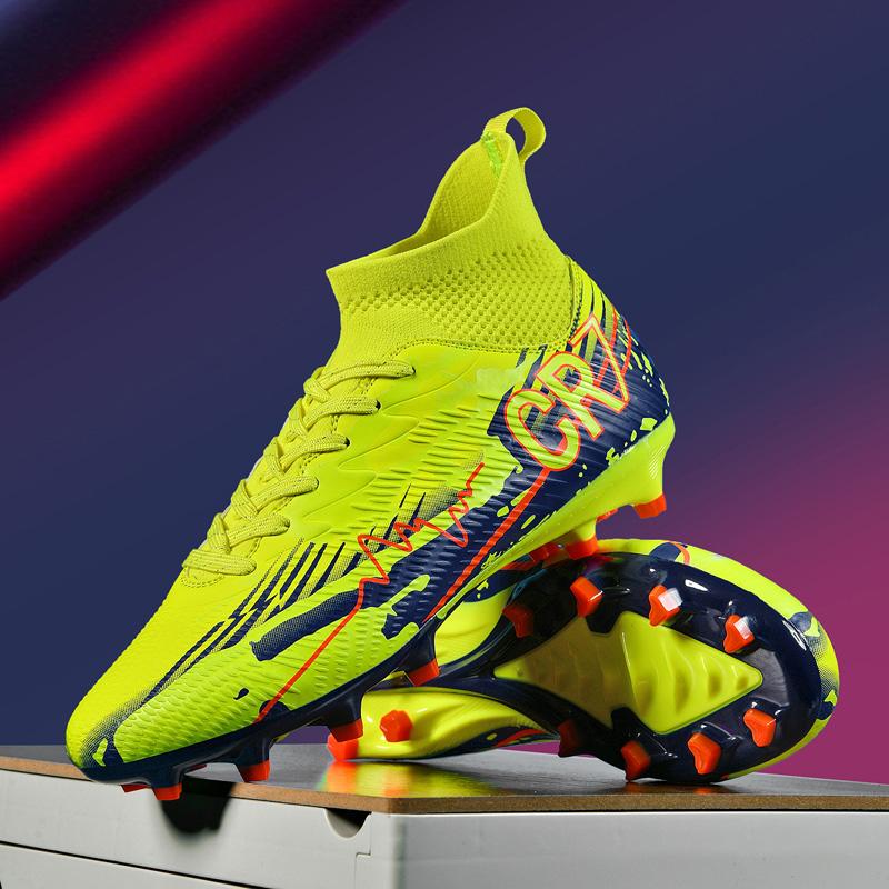 New Men Breathable Football Boots Unisex Ultralight Outdoor Soccer Shoes Non-Slip Sports Shoes Training Sport