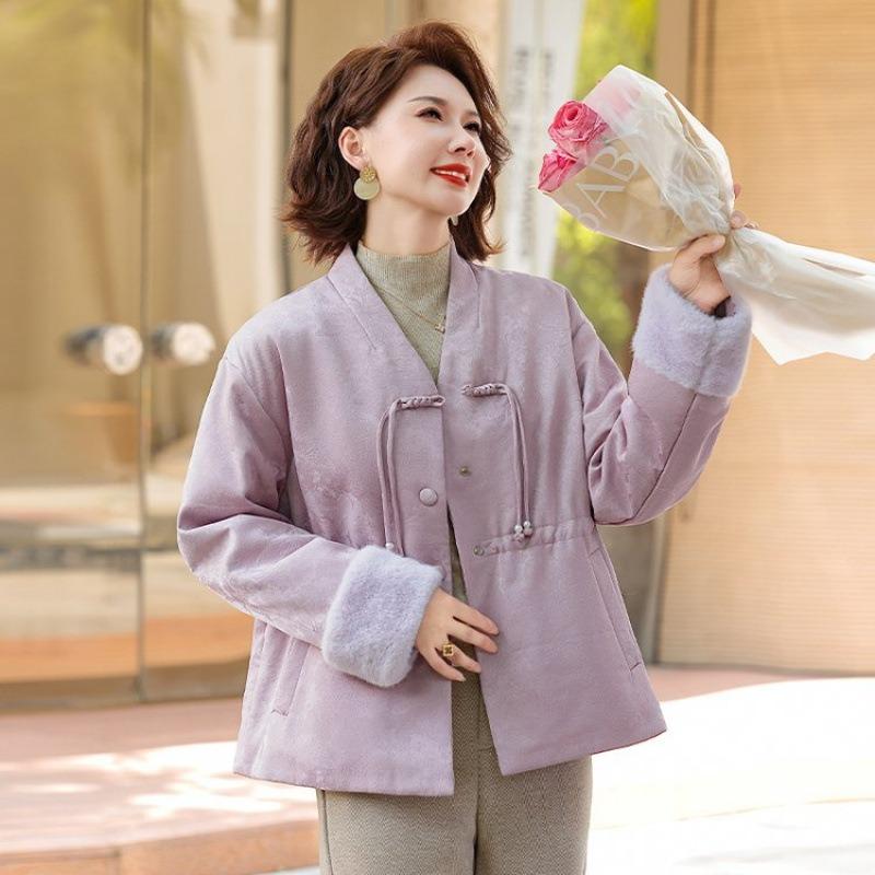 Temperament-style new mid-winter cotton-padded clothes, buckled short, small cotton-padded jackets, and advanced.