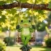 Realistic Frog Swing Statue Garden Statue, Resin Hanging Ornament, Whimsical Cute Figurine for Front Porch Yard Balcony Decoration Decorative