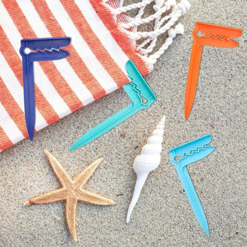 4Pcs/Set Beach Towel Clip Camping Mat Clip Outdoor Decorative Clothespins Sheet Holder Towel Clamp Clothes Pegs Tent Clips