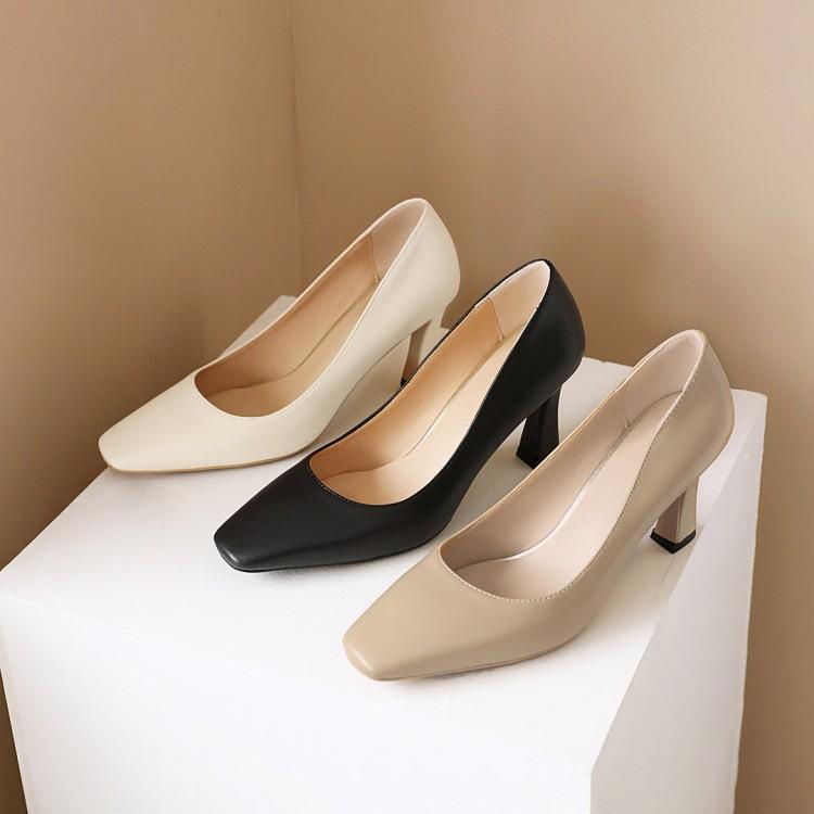 

New Fashionable and Minimalist Square Head High Heel Large Size Single Shoes