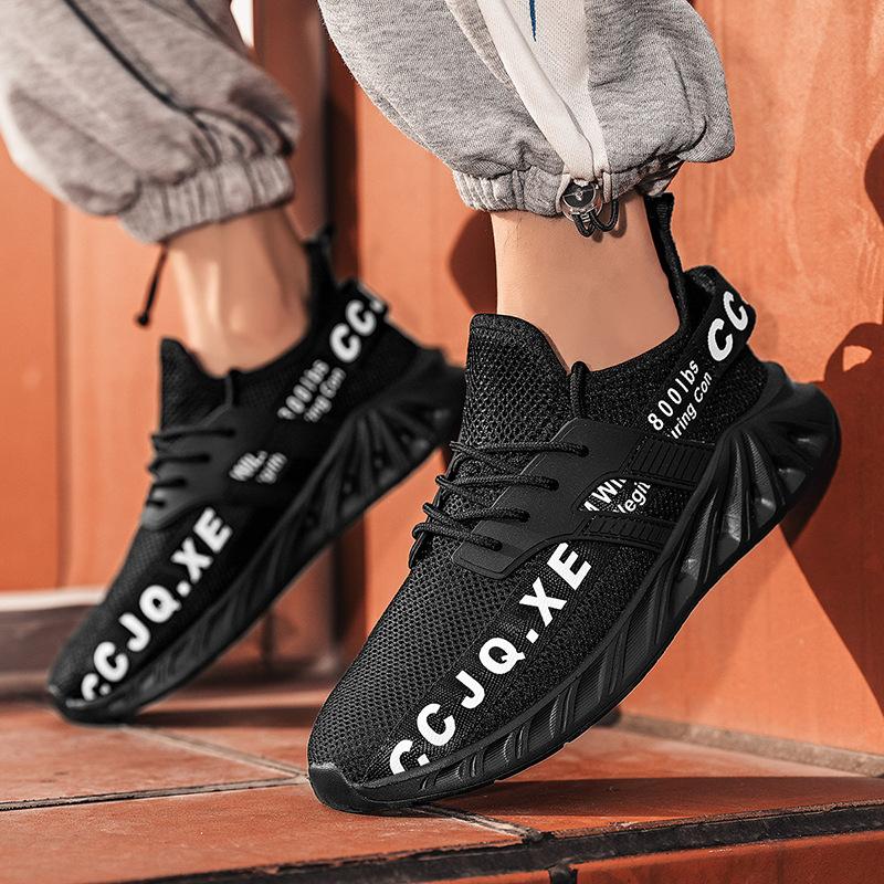 Flying woven men's shoes mesh breathable lightweight blade shoes casual fashion large size shoes sports running shoes men