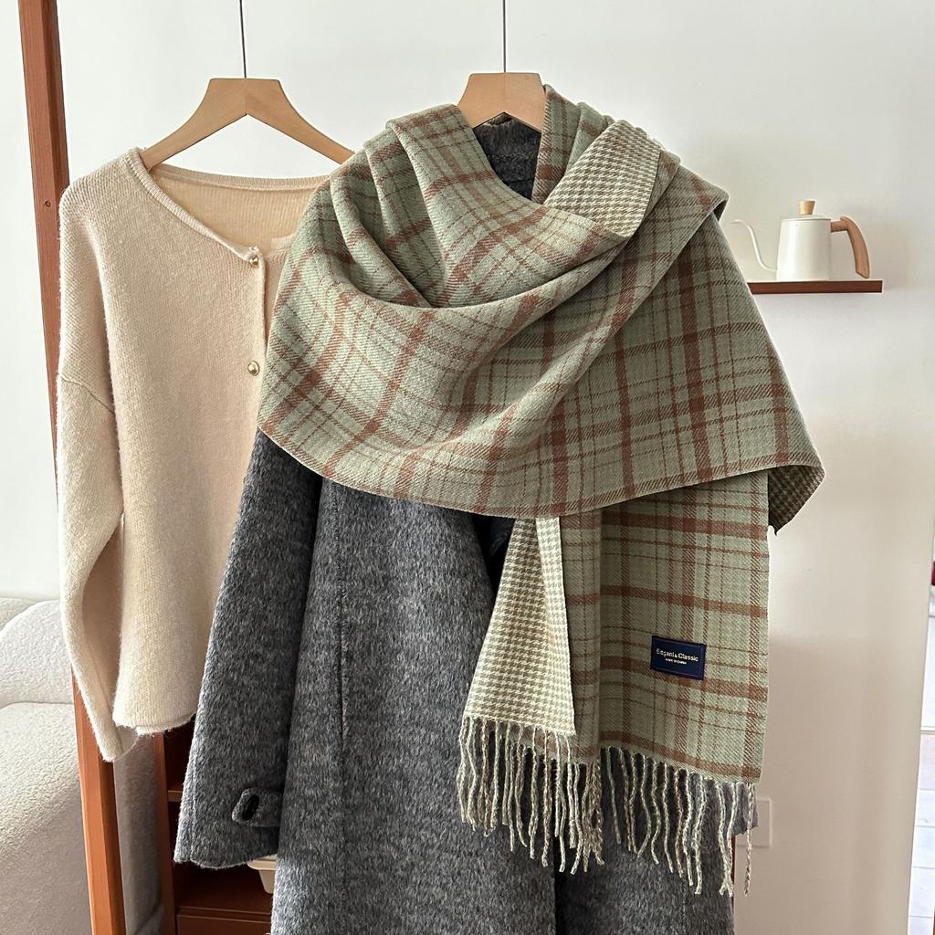 Korean Style Autumn and Winter Fresh and Gentle Retro Warm Scarf Women's Shawl Versatile Commuting Tassel Fine Sand Imitation Cashmere Scarf