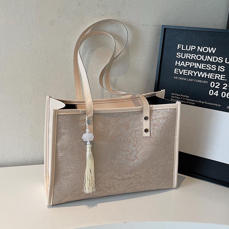 

Большая вместительная сумка для женщин 2025 года, новая модная универсальная сумка через плечо для женщин, переносная женская сумка-тоут