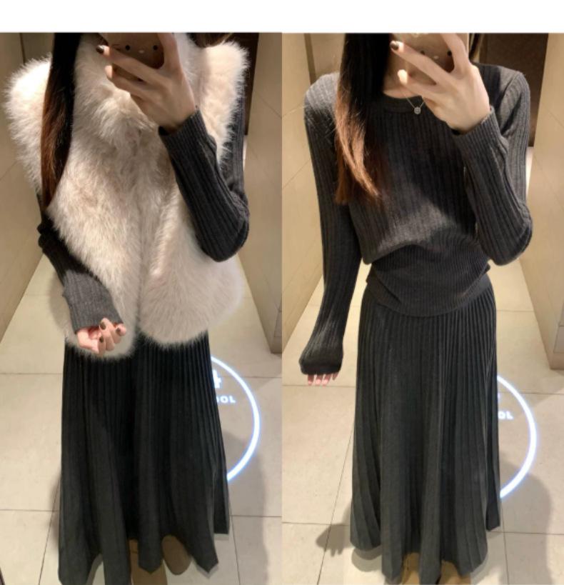 Versatile Knit Sweater and Pleated Skirt Two-Piece Set for Autumn and Winter