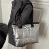 Puffer Tragetasche Damen Gesteppte Schultertasche Glänzende Puffige Handtasche Leichtgewichtige Geldbörse mit Reißverschluss für Arbeit Reisen Fitnessstudio Einkaufen