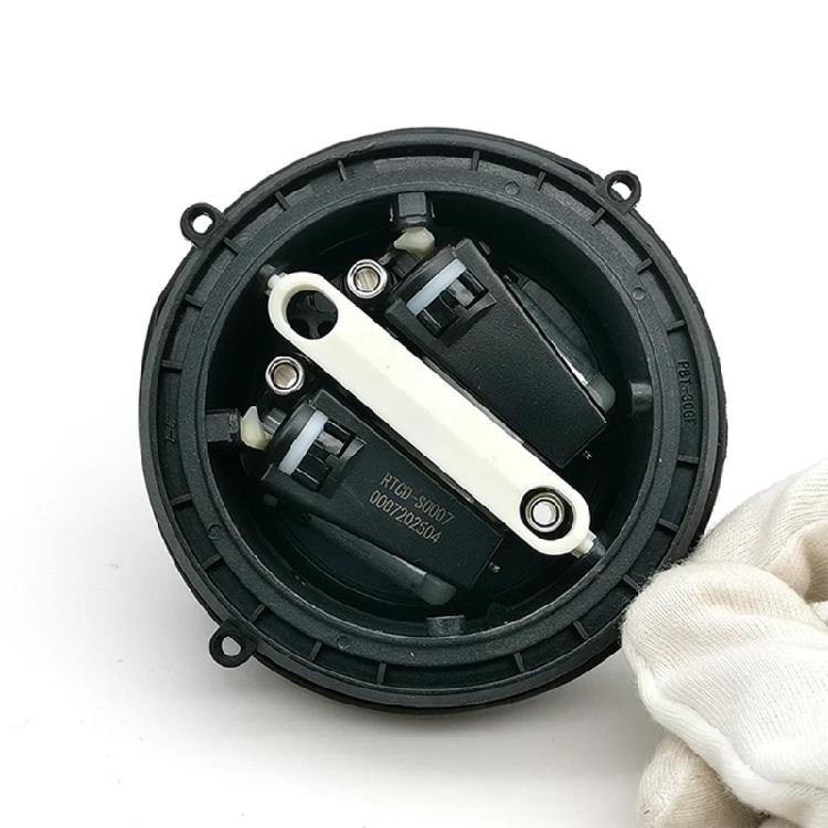 Přesně nastavený motor pro polohování zrcátka 660238 Zlepšená odolnost pro spolehlivou viditelnost při jízdě