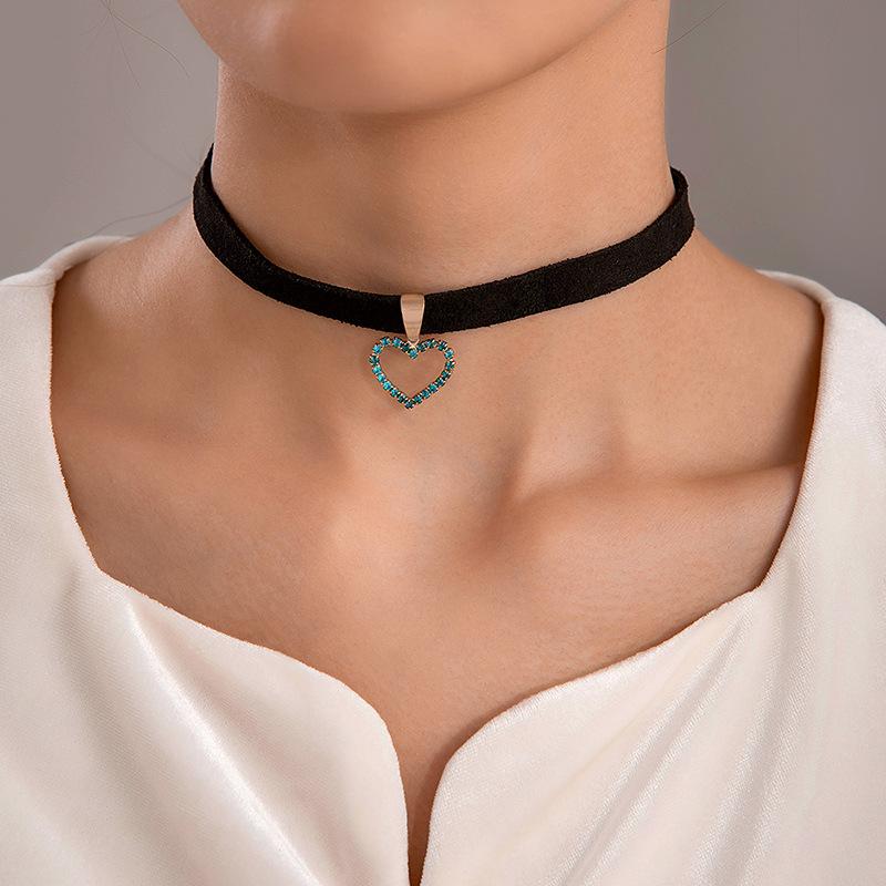 Vintage Gothic Short Flannel Snake Necklace, Black Trend Necklace Collar Collarbone Chain