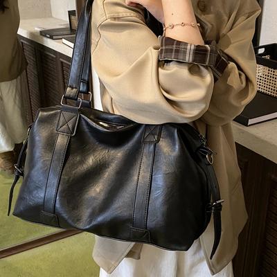 Retro Sense Large Capacity Handbag Women's Bag 2025 New Casual Soft Surface Messenger Tote Bag Single Shoulder Pillow Bag Tide