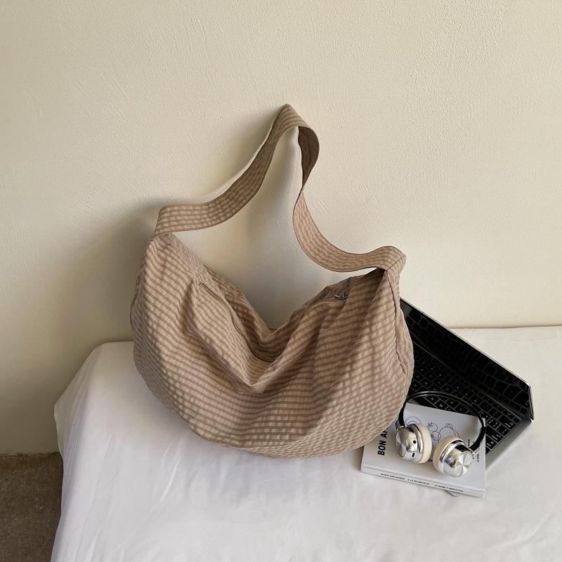 

2025 new Korean niche woven large-capacity casual tote bag commuter shoulder bag casual fashion messenger bag абрикосовый