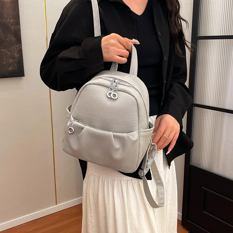 New Travel Lightweight Handbag Women's Casual Fashion Pleated Trend Versatile Backpack