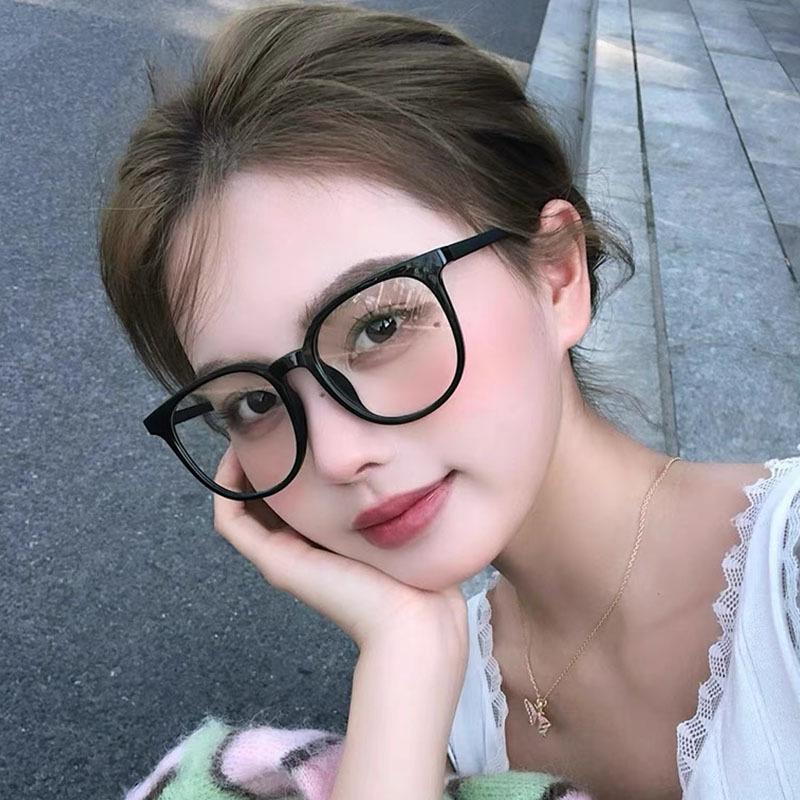 Korean-Style Unisex Black Frame Anti-Blue Light Lightweight Eyeglass for Influencers