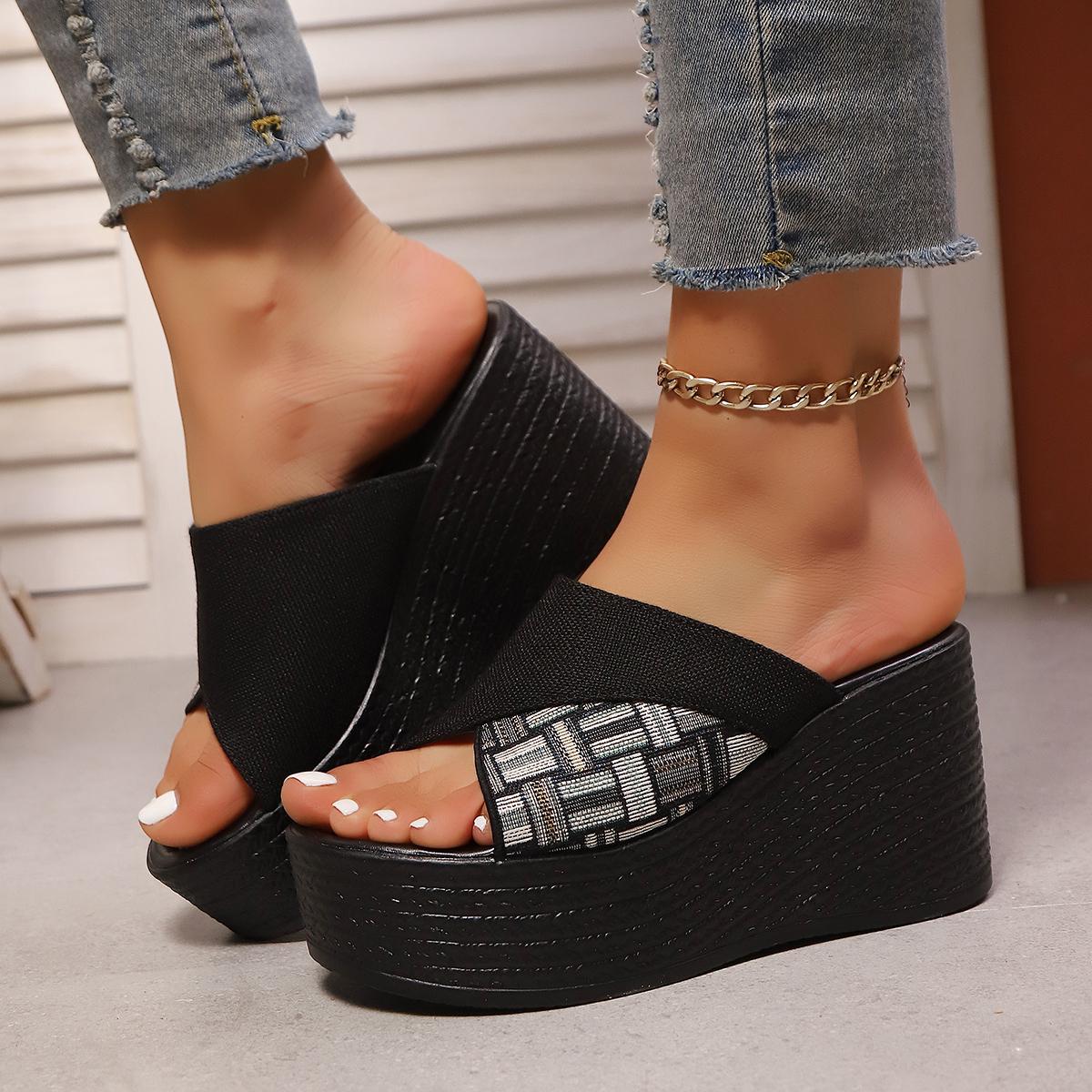 

Лоскутные тапочки на толстой платформе для женщин, модные босоножки на танкетке с узором в клетку, женские летние пляжные сандалии с толстой подошвой 43 чёрный