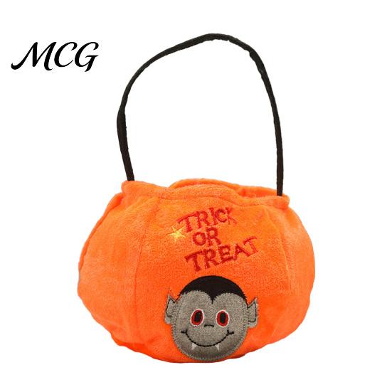 Thick Fabric Candy Pouch Halloween Trick or Treat Bucket, 9.8x5.9 Inch Pumpkin Witch Black Cat Plush Children's Tote Bag, Soft Basket with Handle for
