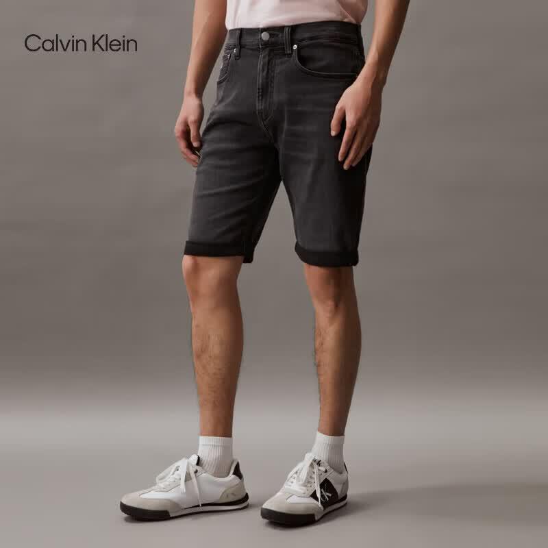Calvin Klein Men's Rolled Hem Denim Shorts J325335