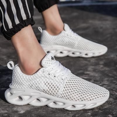 Chaussures tendance grande taille pour hommes printemps et été, chaussures de sport pour garçons creuses et respirantes, chaussures de course en maille, chaussures à lame décontractées pour jeunes