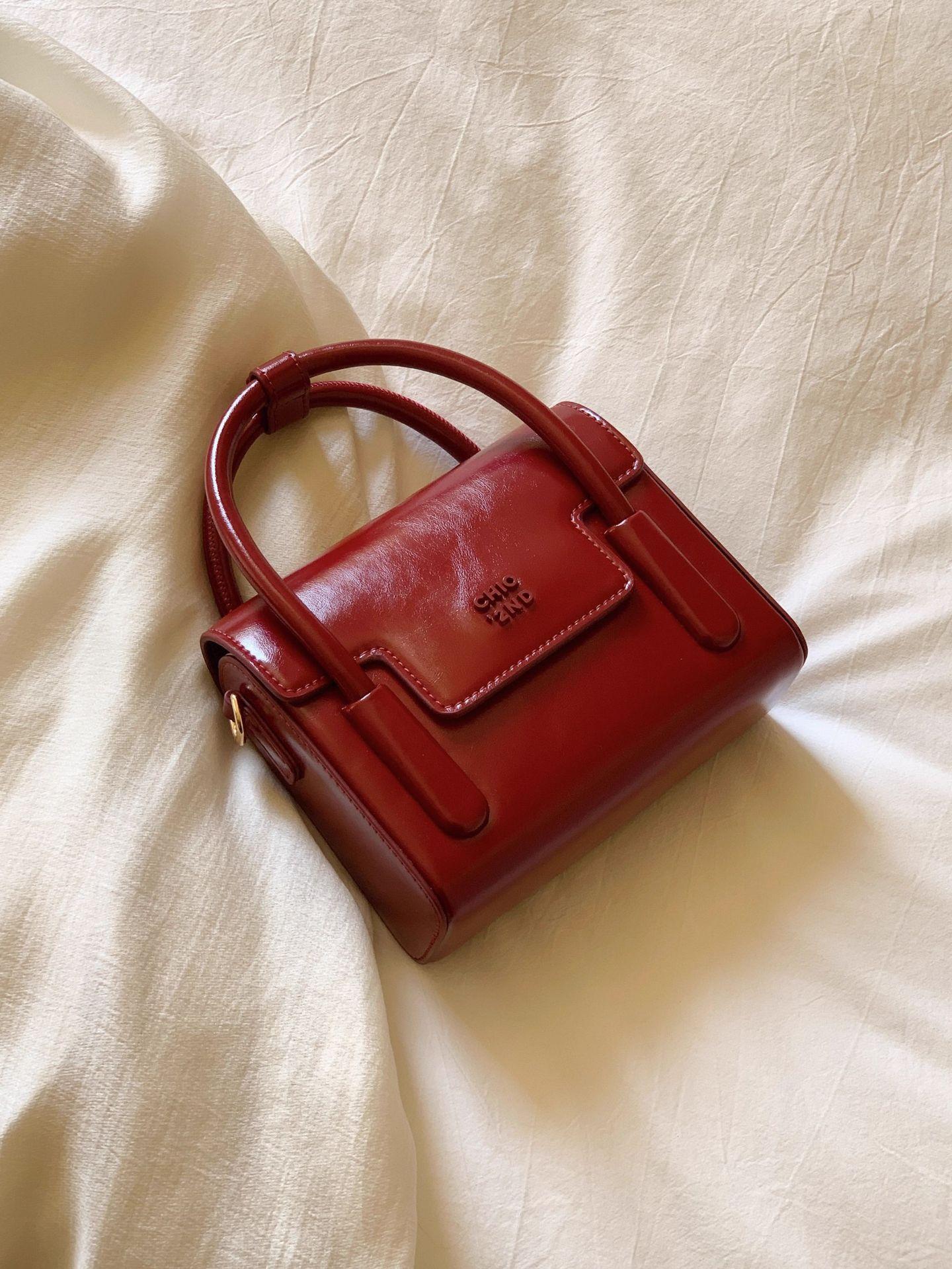 

Сумка Brownie Box Маленька квадратна сумка Жіноча ніша для приміських сумок Сумка на одне плече через плече червоний